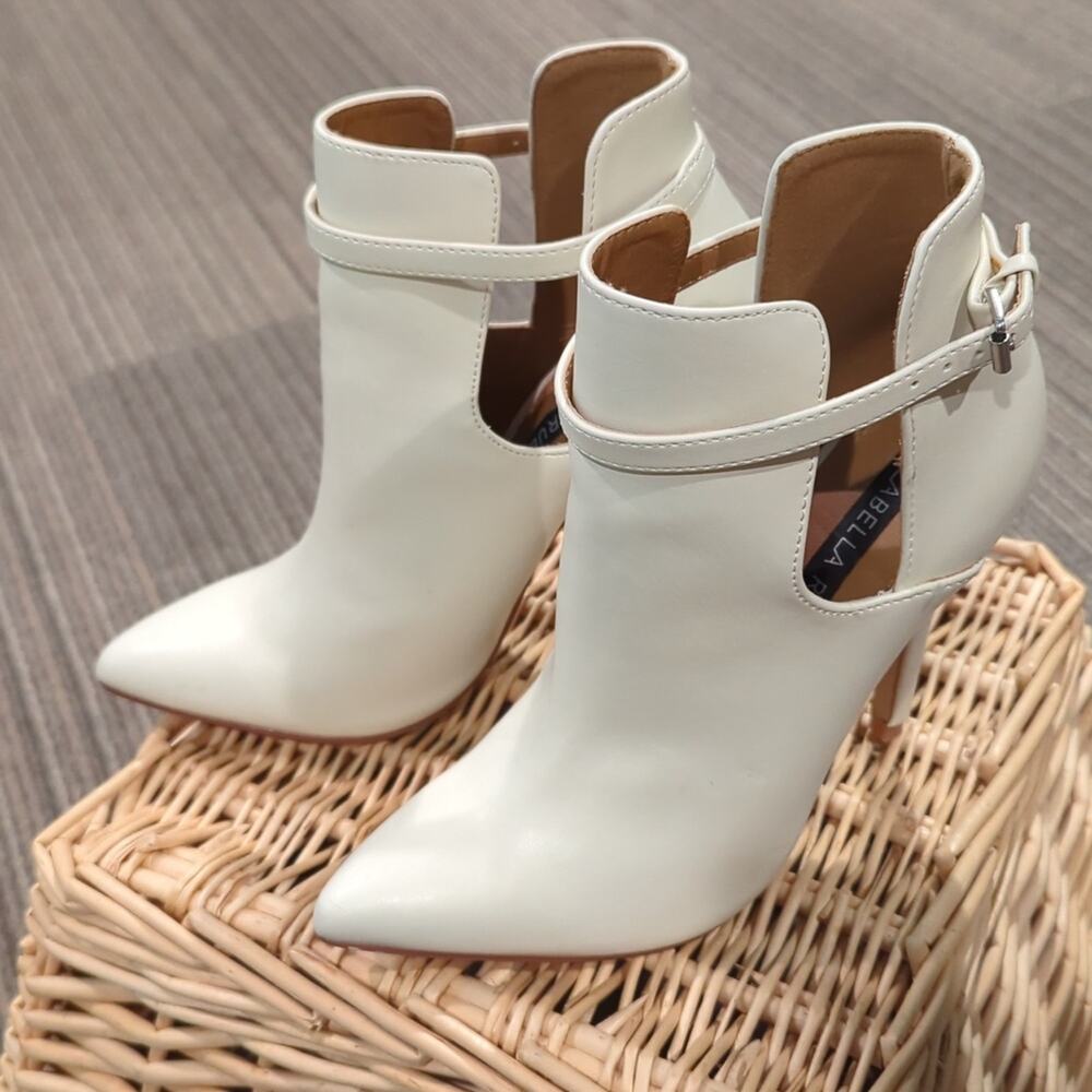 Izabella Rue Ivory Stiletto Booties Size 6 - Picture 2 of 10